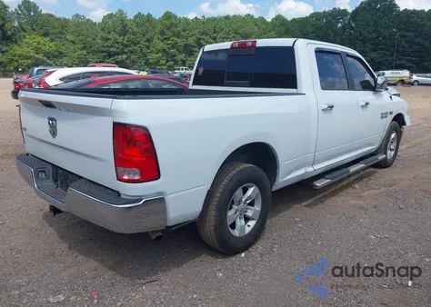 2018 Ram 1500 Slt 4X2 6'4 Box z USA, uszkodzony, nr VIN 1C6RR6TT0JS160558